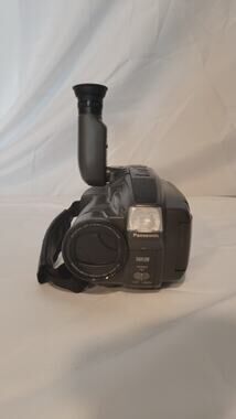 Panasonic PV-L606D VHS-C Palmcorder DisplayMate Camcorder Untested As-Is Japan